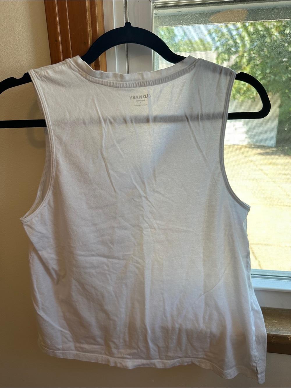 TWO 100% Cotton t-shirts Loft Rust-White Striped & Old Navy White V-Neck Tees - Picture 9 of 9